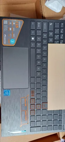 Notebook novo na caixa
