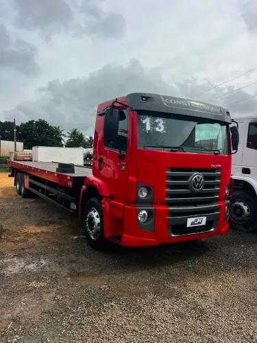 Volkswagen 24.280 6x2 2013 plataforma guincho