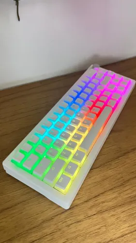 Teclado Mecanico Sem Fio GMK67 Akko Yellow Pro Com 2 Keycaps Pudding e Moa