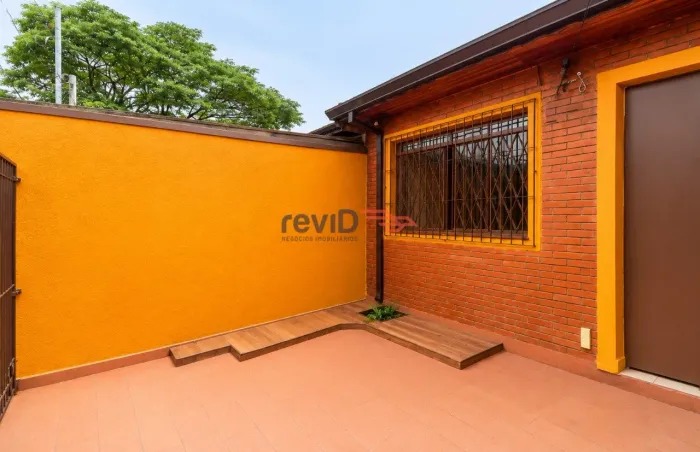 Casa - Chacara Sto Antonio - 02 dorms - 01 vagas - 105m2 - Pacote de locação R$ 4.470,00