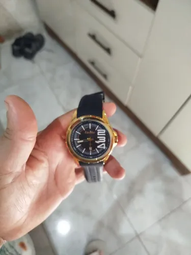 Vendo relógio Condor novinho usado duas vezes