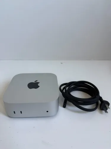 Mac mini Apple M4 - 24GB RAM - 256GB SSD - Seminovo, perfeito estado