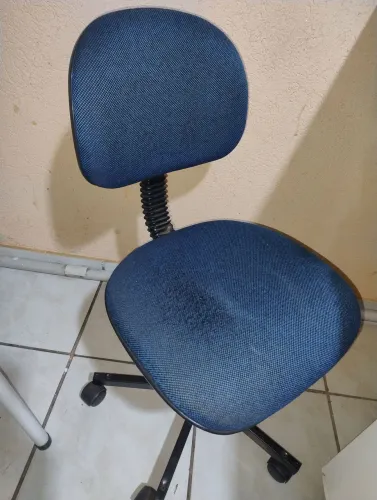 Cadeira para escritório giratória