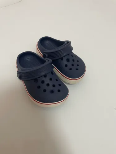 Crocs infantil