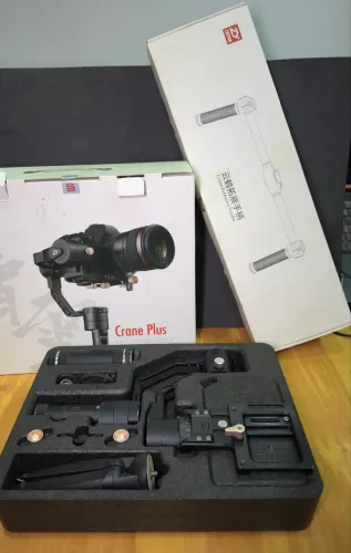 Zhiyun Crane Plus - Gimbal Estabilizador para Câmera + Suporte Zhiyun | Completo