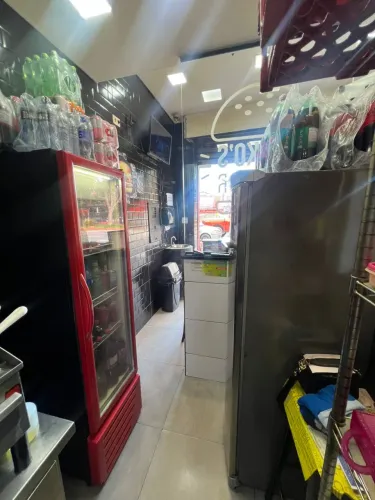 Vende Hambúrgueria/Frango Frito