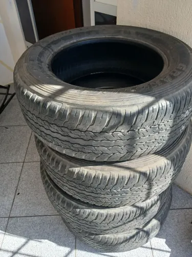 4 Pneus Aro 18