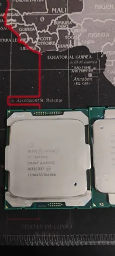 E5 2640v4 e E5 2670v3