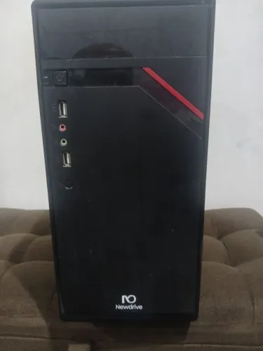 Cpu em. Ótimo estado para quem precisa
