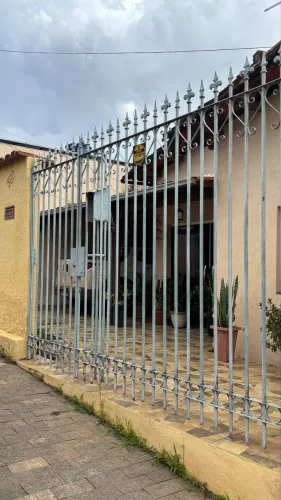 Portão de Grade de Ferro
