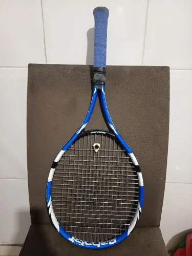 Raquete de tênis Babolat estado de nova.