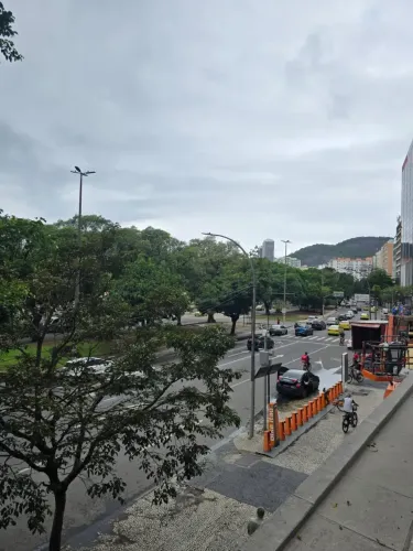 Apartamento para aluguel tem 60 metros quadrados com 1 quarto