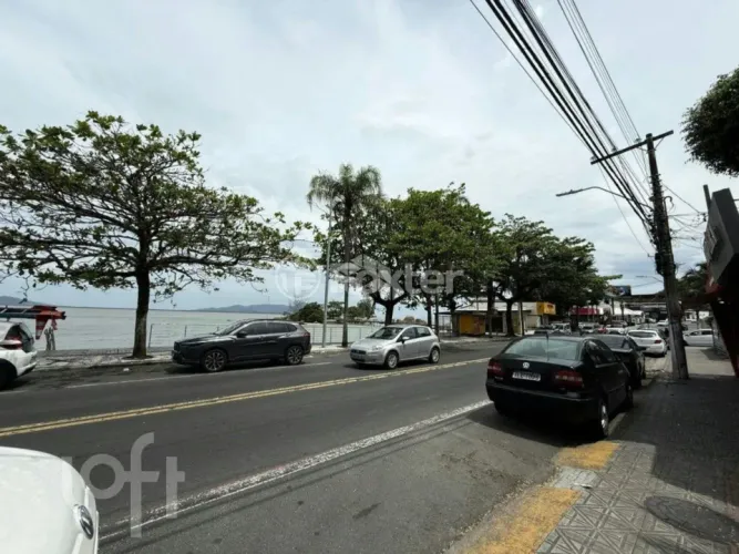 Apartamento à venda Rua Desembargador Pedro Silva, Coqueiros - Florianópolis