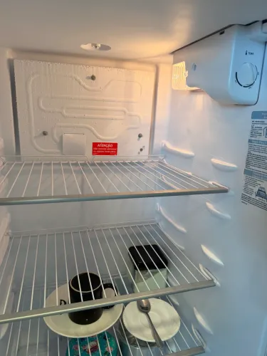 Geladeira Electrolux 260L
