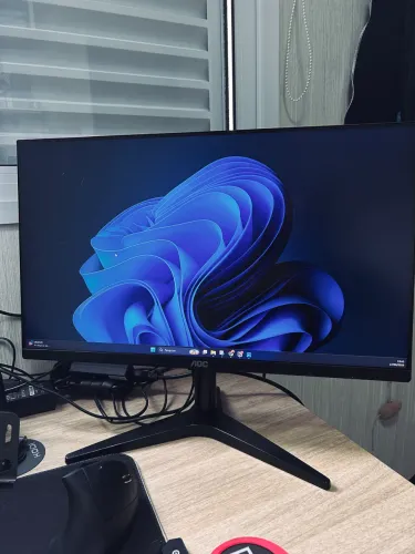 Monitor AOC 24, 23,8 Full HD VA 75Hz HDMI + VGA