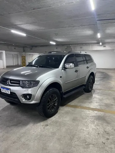 Mitsubishi Pajero Dakar HPE 3.2 4X4 T.I Dies 5P AUT 2014