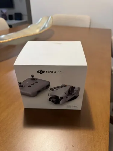 Controle de drone DJI 4 MINI PRO 