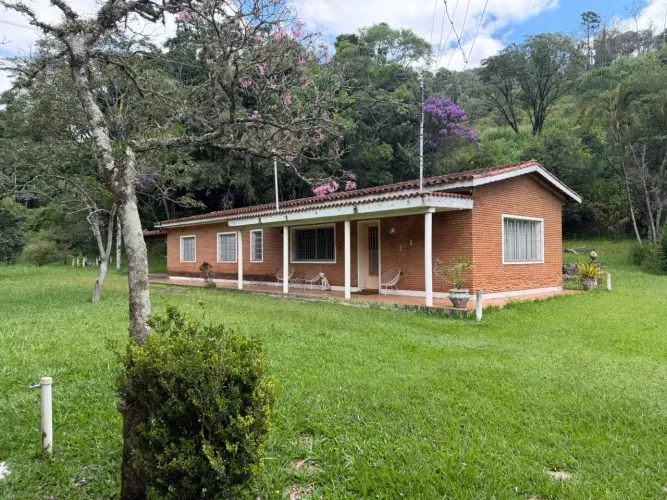 Fazenda/Sítio/Chácara para venda com 15000 metros quadrados com 7 quartos
