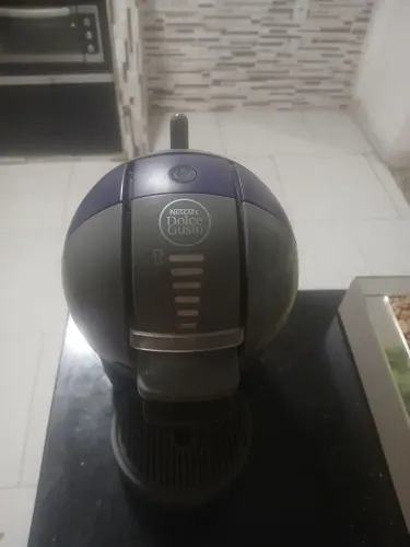 Cafeteira nescafe Dolce gusto