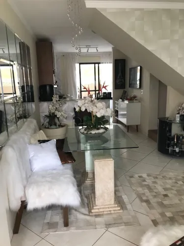 Sobrado à venda em Campinas, Vila Costa e Silva, com 2 suítes, com 74.87 m², Villagio Gene