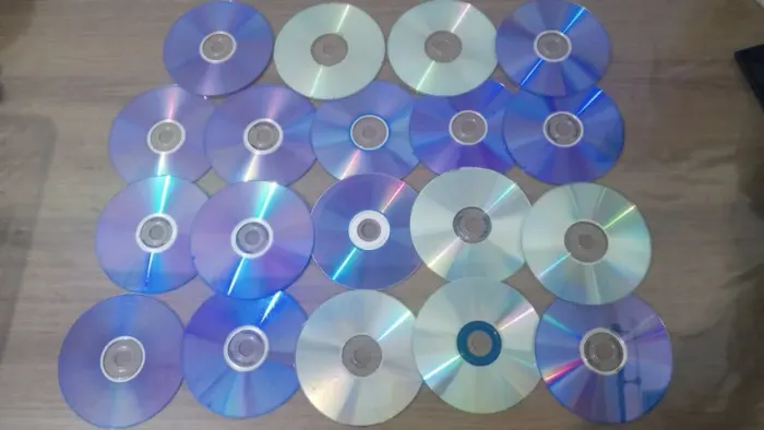 Lote Cds E Dvd Usado Para Reutilização Artesanatos Decoração