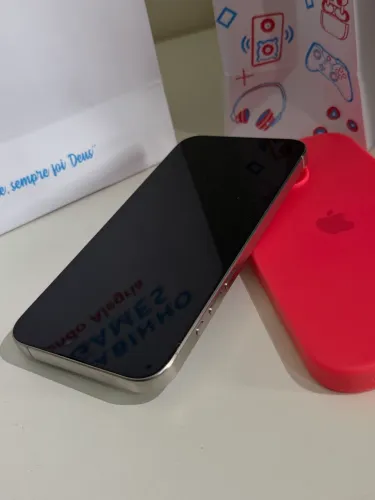iPhone 15 Pro Max 256GB - Titânio Branco