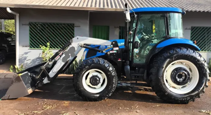 Trator New Holland