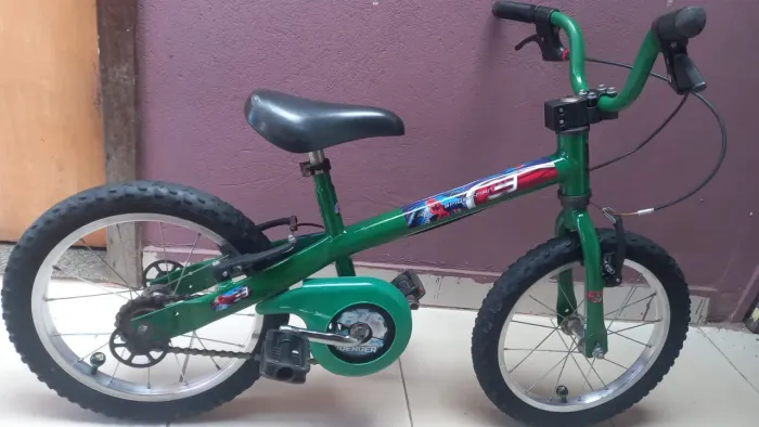Bicicleta aro 16 em perfeito estado toda boa