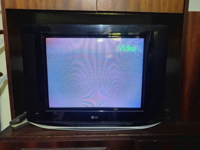 TV CRT LG Ultra Slim para games retrô