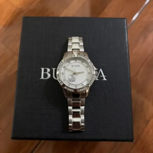 Relógio Bulova Feminino 96l226 Em Aço Inox | Estilo Elegante (Usado)