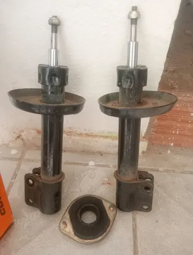 Vende-se amortecedor de Corsa 
