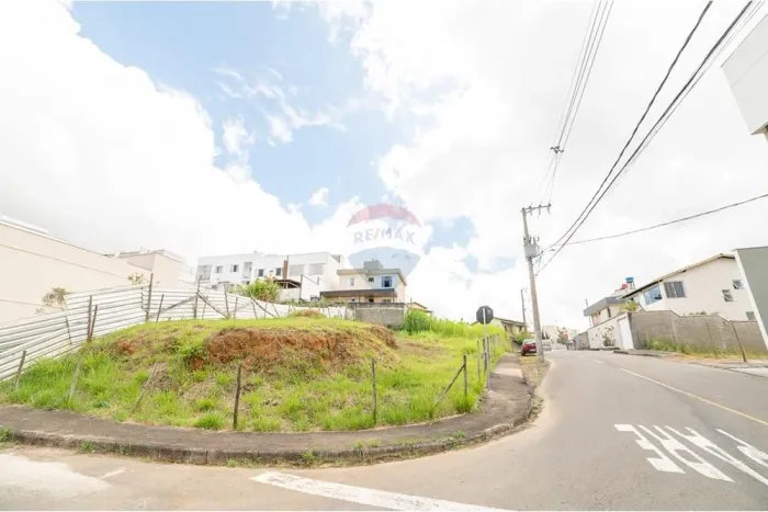 Terreno com 396m² no Aeroporto disponível para venda