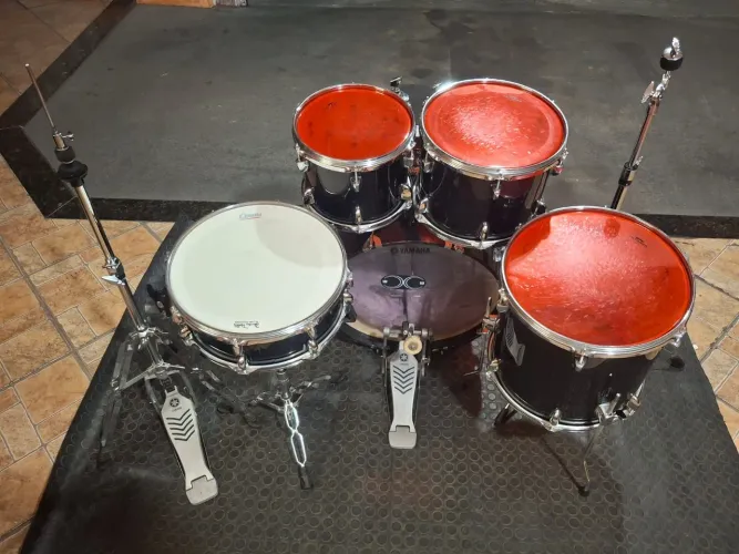 Bateria acústica Yamaha