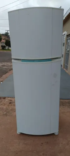 Geladeira cônsul 460 litros.