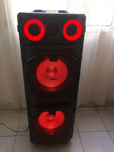 Caixa de som amplificada 