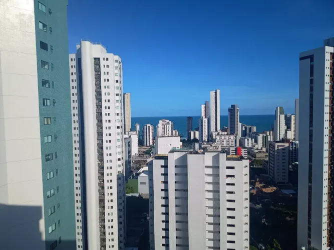 Edf 03 quartos 01 suíte 82m2 Andar Alto Pronto no Melhor de Boa Viagem Próximo ao Mar