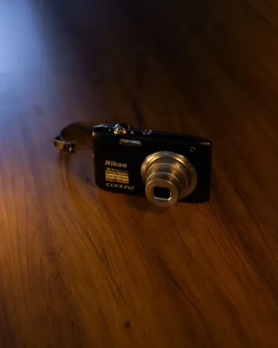 Câmera NIKON S2800 20.1 Megapixels