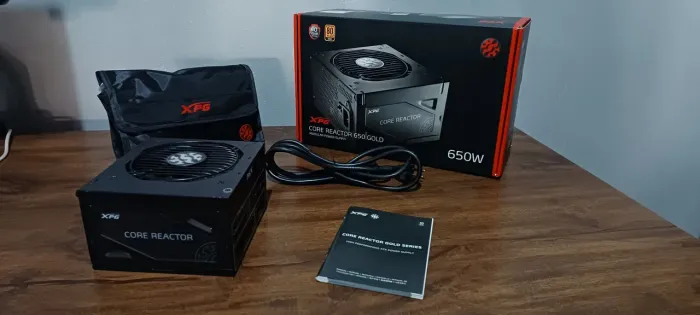 Fonte XPG Core Reactor 650w plus Gold - Perfeito estado