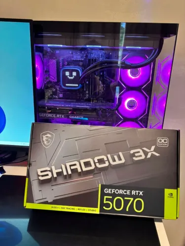 Rtx 5070 12gb mais Shadow 3x