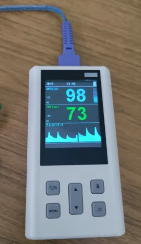 Oxímetro de Pulso Portátil Nellcor Elera H100 com Sensor Neonatal/Infantil