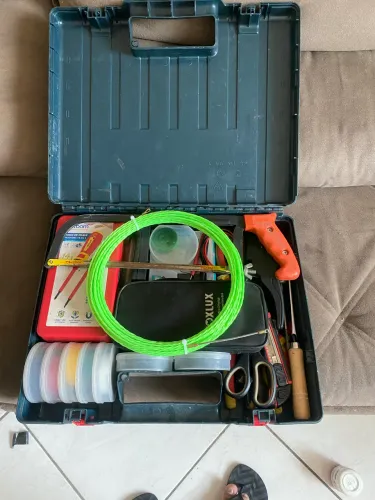 Kit Maleta de Ferramentas Eletricista Profissional com Amperímetro, Multímetro etc