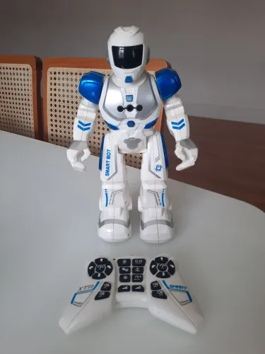 Boneco Robô Smart Bot com controle remoto