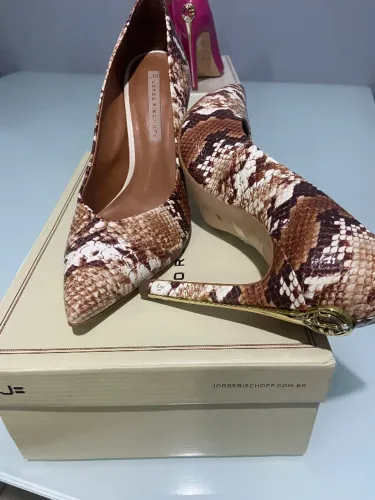 Scarpin Jorge Bischoff - usado apenas uma vez