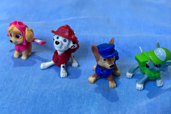 Lote patrulha canina Kinder Ovo