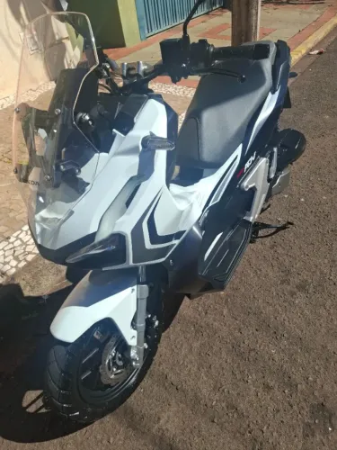 ADV muito nova sem detalhes