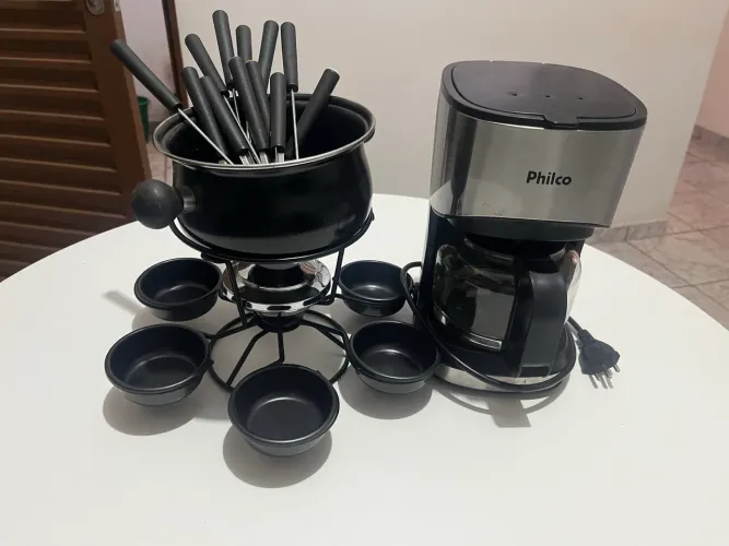Cafeteria Elétrica e Kit De Fondue