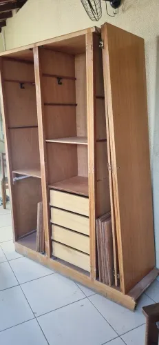 Vende-se Armário