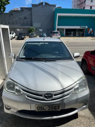 Toyota Etios XS 1.3 Flex 16V 5P Mec. 2013
