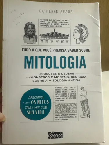 Livro: tudo o que você precisa saber sobre mitologia