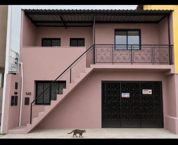 Casa com 6 apartamentos no ouro verde